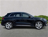 Audi Q3 Image 3