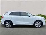 Audi Q3 Image 3