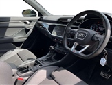 Audi Q3 Image 6