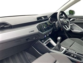Audi Q3 Image 2