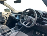 Audi Q3 Image 6