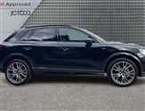 Audi Q3 Image 4