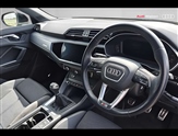 Audi Q3 Image 6