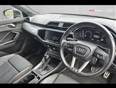 Audi Q3 Image 6