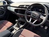Audi Q3 Image 6