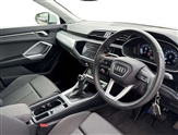 Audi Q3 Image 6