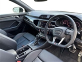 Audi Q3 Image 6