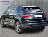 Audi Q3 Image 3