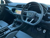 Audi Q3 Image 6
