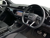 Audi Q3 Image 6