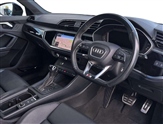 Audi Q3 Image 6