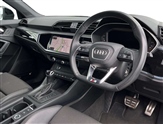 Audi Q3 Image 6