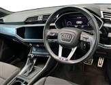 Audi Q3 Image 6