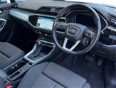 Audi Q3 Image 6