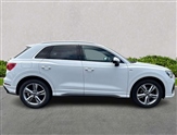 Audi Q3 Image 3