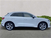 Audi Q3 Image 3