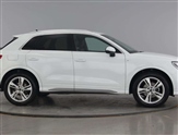 Audi Q3 Image 4