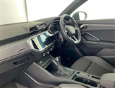 Audi Q3 Image 2