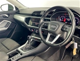 Audi Q3 Image 6