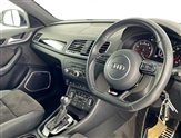 Audi Q3 Image 6