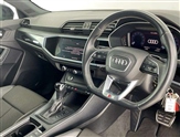 Audi Q3 Image 6