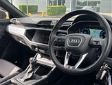 Audi Q3 Image 6