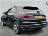 Audi Q3 Image 3
