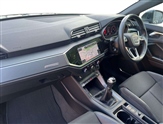 Audi Q3 Image 6