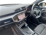 Audi Q3 Image 2