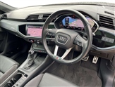 Audi Q3 Image 6