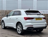 Audi Q3 Image 3