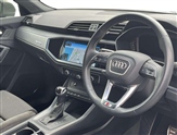 Audi Q3 Image 6