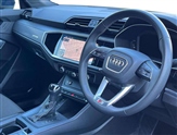 Audi Q3 Image 6