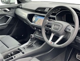 Audi Q3 Image 6