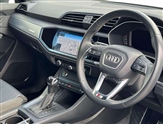 Audi Q3 Image 6