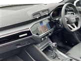 Audi Q3 Image 2