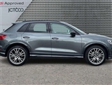 Audi Q3 Image 4