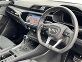 Audi Q3 Image 6