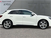 Audi Q3 Image 4