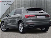 Audi Q3 Image 3