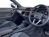 Audi Q3 Image 6