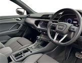 Audi Q3 Image 6