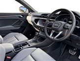 Audi Q3 Image 6