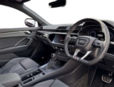 Audi Q3 Image 6