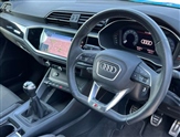 Audi Q3 Image 6