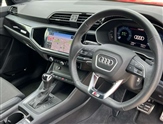 Audi Q3 Image 6