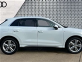 Audi Q3 Image 4