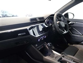 Audi Q3 Image 2