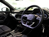 Audi Q3 Image 6