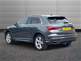 Audi Q3 Image 2